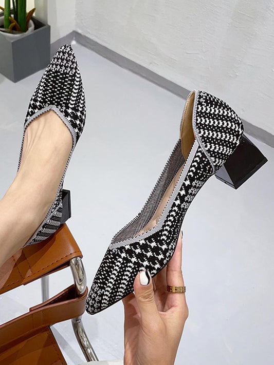 Contrast Color Houndstooth Pointed-Toe V-Cut Pumps