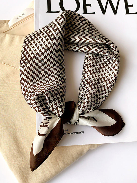 Square Houndstooth Letter Print Scarf