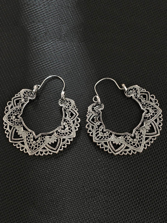 Vintage Alloy Hollow Flower Earrings